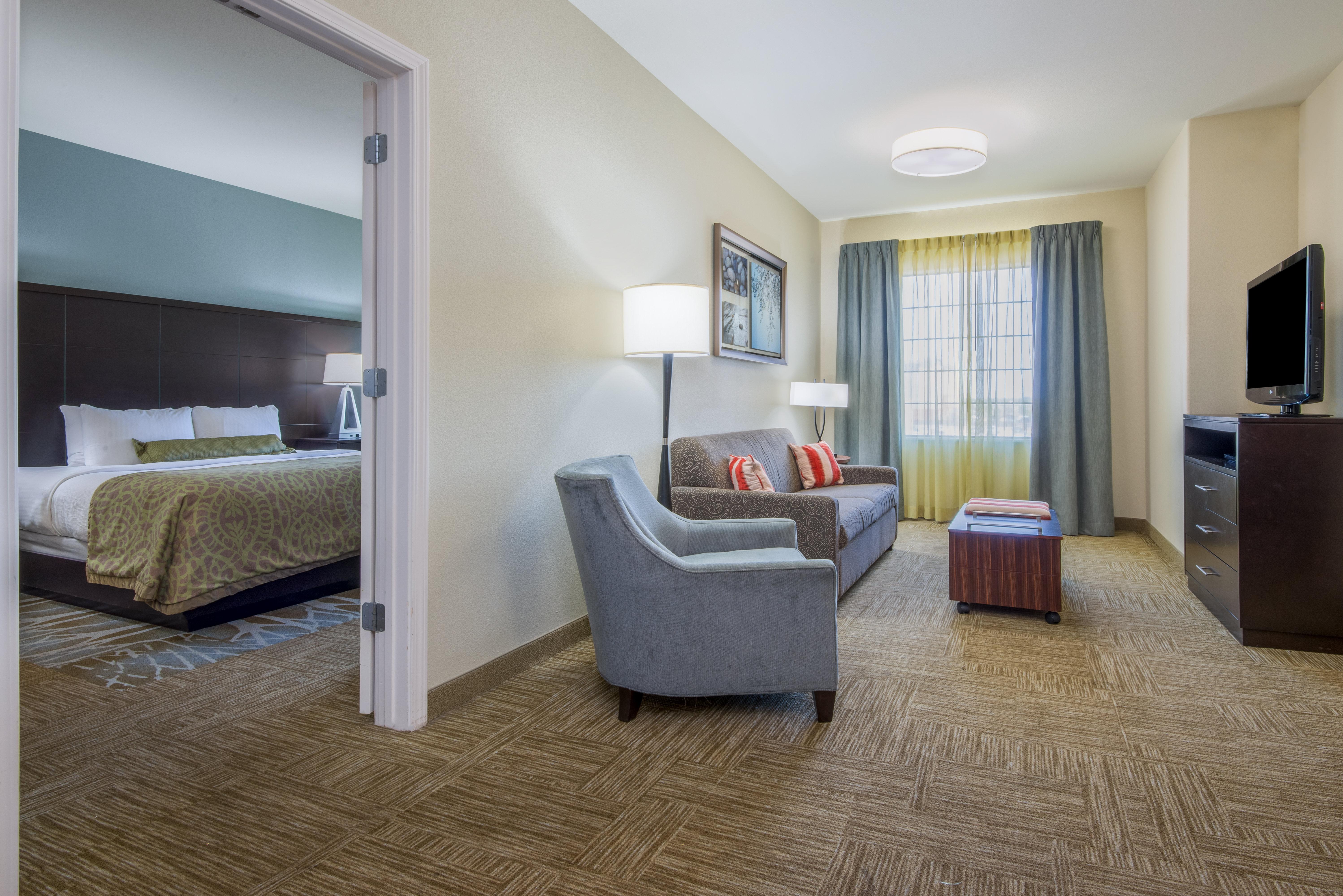 Hotel Staybridge Western Crossing By Ihg